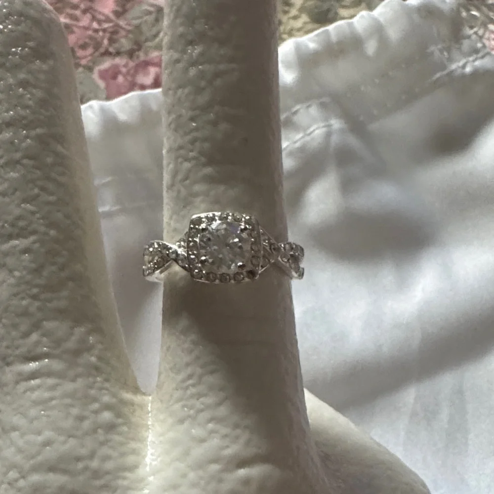Sterling Silver CubicZirconia Halo Twist Ring in Silver,Princess-cut silver ring